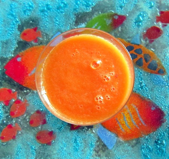 Carrot Apple Ginger Green Smoothie Recipe