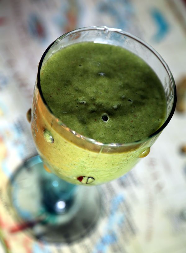 Celery Apple Cinnamon Smoothie: A Tasty Way to Stabilize Blood Sugars